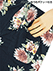 bonte 婦人ストレッチ長袖・長パンツパジャマ 大きめの花柄の詳細写真Ｃ